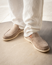Old Money Suede Loafers — Elegância Sem Esforço