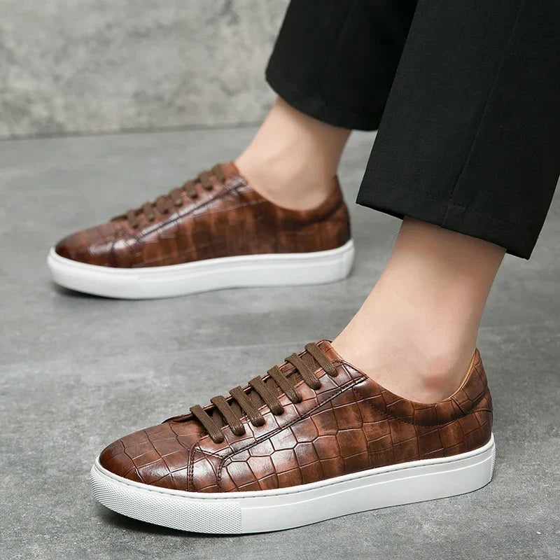 Sapatos Luca Bianchi em Couro Legítimo